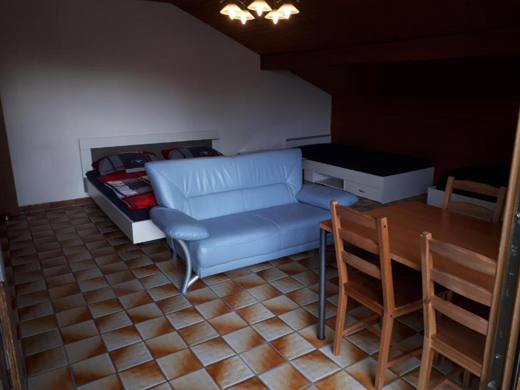 Bruckmühl Karl-Stieler-Str. One Room In A 2 Room Appartment ; Lot Space מראה חיצוני תמונה