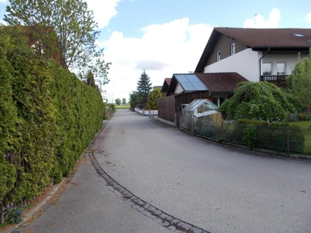 Bruckmühl Karl-Stieler-Str. One Room In A 2 Room Appartment ; Lot Space מראה חיצוני תמונה