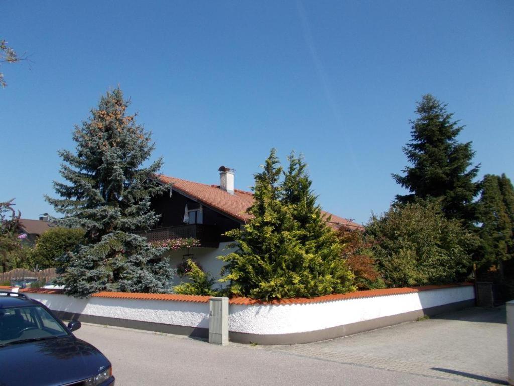 Bruckmühl Karl-Stieler-Str. One Room In A 2 Room Appartment ; Lot Space מראה חיצוני תמונה