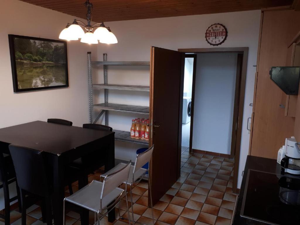 Bruckmühl Karl-Stieler-Str. One Room In A 2 Room Appartment ; Lot Space מראה חיצוני תמונה